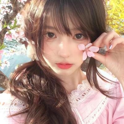 黄昏时分、牵着手